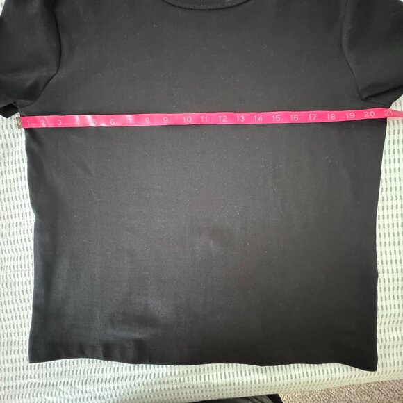 Zara Basic Black Tee - Picture 3 of 6